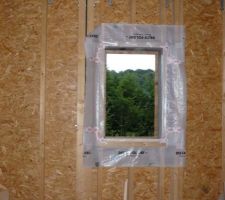 Préparation cadre fenêtre SDB