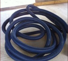20 ml de gaine bleue de 90cm a vendre suite a la fin de nos raccordements, si interessé, je suis a votre disposition !