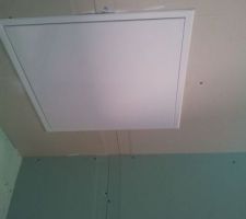 Trappe acc&egrave;s aux combles