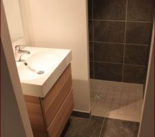Salle de bain du bas terminée