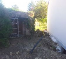 Remblaiement vu de l'angle Nord-Est de la maison