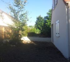 Remblaiement vu de l'angle Nord-Ouest de la maison