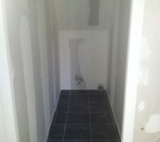 Carrelage des WC du 1er étage