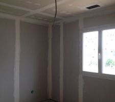 1re passe de joints sur placosteel