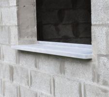 Appui de fenêtre en pierre bleue