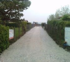 R&eacute;alisation du chemin d'acc&eacute;s .... 70 m&egrave;tres