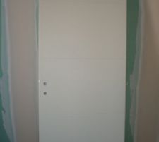 Porte int&eacute;rieure (avec la poign&eacute;e &ccedil;a fera mieux lol)