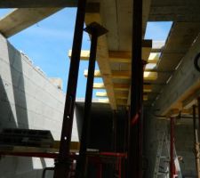 Coffrage de la tr&eacute;mie  de l'escalier