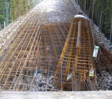 Ferrailles pour les fondations.