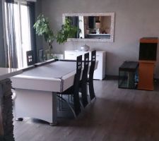 Vue du séjour par la cuisine