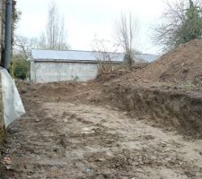 Future terrase au nord ... bon, faut un peu d'imagination !