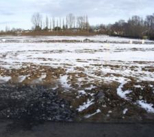 Entrée du terrain, orientation est