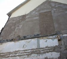 Vu arriere de la maison en attente d´isolation