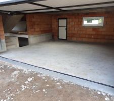 R&eacute;alisation de la bordure de l'entr&eacute;e de garage