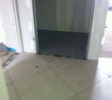 Carrelage couloir   WC 1er &eacute;tage