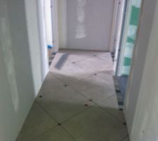 Carrelage couloir 1er &eacute;tage