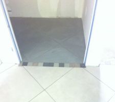 Joints fini couloir  WC 1er &eacute;tage