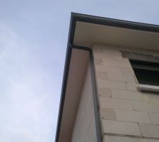 Nos belles goutti&egrave;res en alu gris anthracite!!