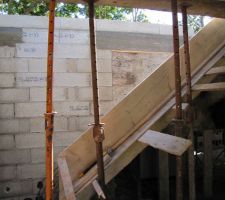 Préparation de l'escalier béton