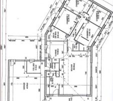 Plan initial de la maison: quelques détails ont été modifiés notamment au niveau de la cuisine et de la porte donnant sur le couloir