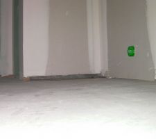 Pendant la porte ouverte juste avant réception