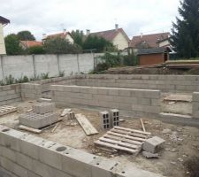 Les rangs de parpaing du Vide sanitaire