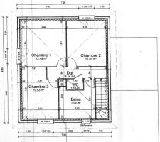 Le plan du rdc: nous avons choisis une maison a étage car cela correspondait à nos goûts mais également du fait du plu!
Notre terrain faisant 553m2 la surface au sol ne doit pas dépasser 83m2 (y compris garage)!