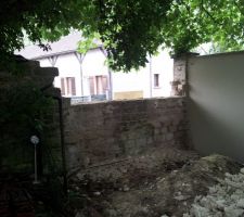 Ouverture du mur d'enceinte