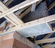 Chev&ecirc;tre b&eacute;tonn&eacute;e pour supporter l'extension du coyau