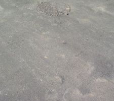 Dégradation par vérin sur chaussée