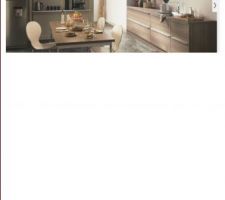 Cuisine IDEALIS de BUT. les fa&ccedil;ades seront en bois clair et le plan de travail gris fonc&eacute;. Aucun &eacute;l&eacute;ment haut.