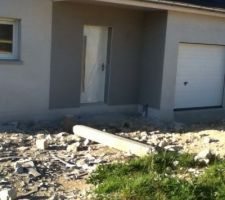 Poteau en béton tombé..... bientôt poteau en bois arrivera