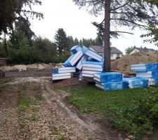 Livraison poutrelles et hourdis béton