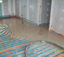 Coulage de la chape liquide