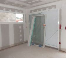 Salle &agrave; manger- vue de l'int&eacute;rieur