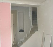 Niche dans l'escalier
