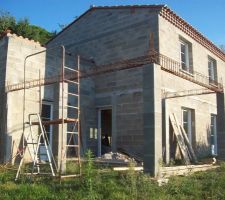 D&eacute;marrage de la terrasse, mise en place des ossatures "poutre type vulcain"