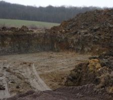 J 2 On ne se rend pas bien compte, mais au fond du trou, on est à -2m70 environ !!!