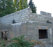 Photo de l'&eacute;l&eacute;vation des murs d'&eacute;tage n&deg;17