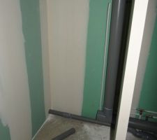 L'emplacement WC dans la sdb