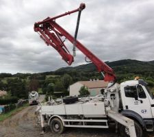 La pompe pour coulage de la dalle de compression