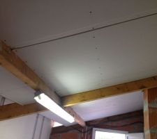 Doublage du plafond dans le cellier (fait par nous)