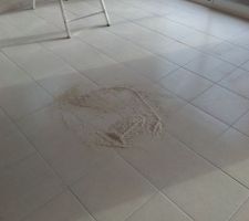 Un des "petits" tas de poudre après le ponçage