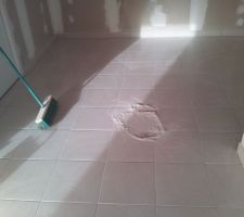 Un des \"petits\" tas de poudre apr&egrave;s le pon&ccedil;age