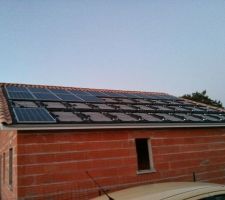 Pose des panneaux photovoltaiques système EASYROOF et panneaux ISOFOTON
