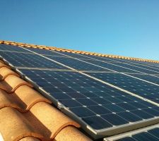Pose des panneaux photovoltaiques système EASYROOF et panneaux ISOFOTON