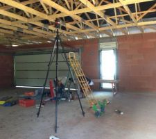 D&eacute;but pose des rails du plafond