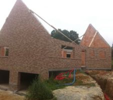 Tranché pour raccordement électrique, eau, téléphone...