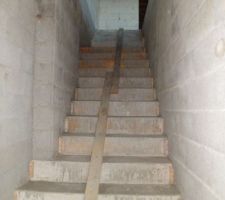 Escalier sous sol / cellier