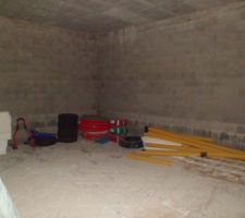 Pieces de 40m² ... A voir ce qu'on va y faire !!